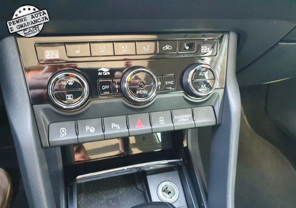 Skoda Karoq cena 89900 przebieg: 81000, rok produkcji 2018 z Człopa małe 781